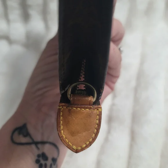 Louis Vuitton Pochette - Picture 8 of 8